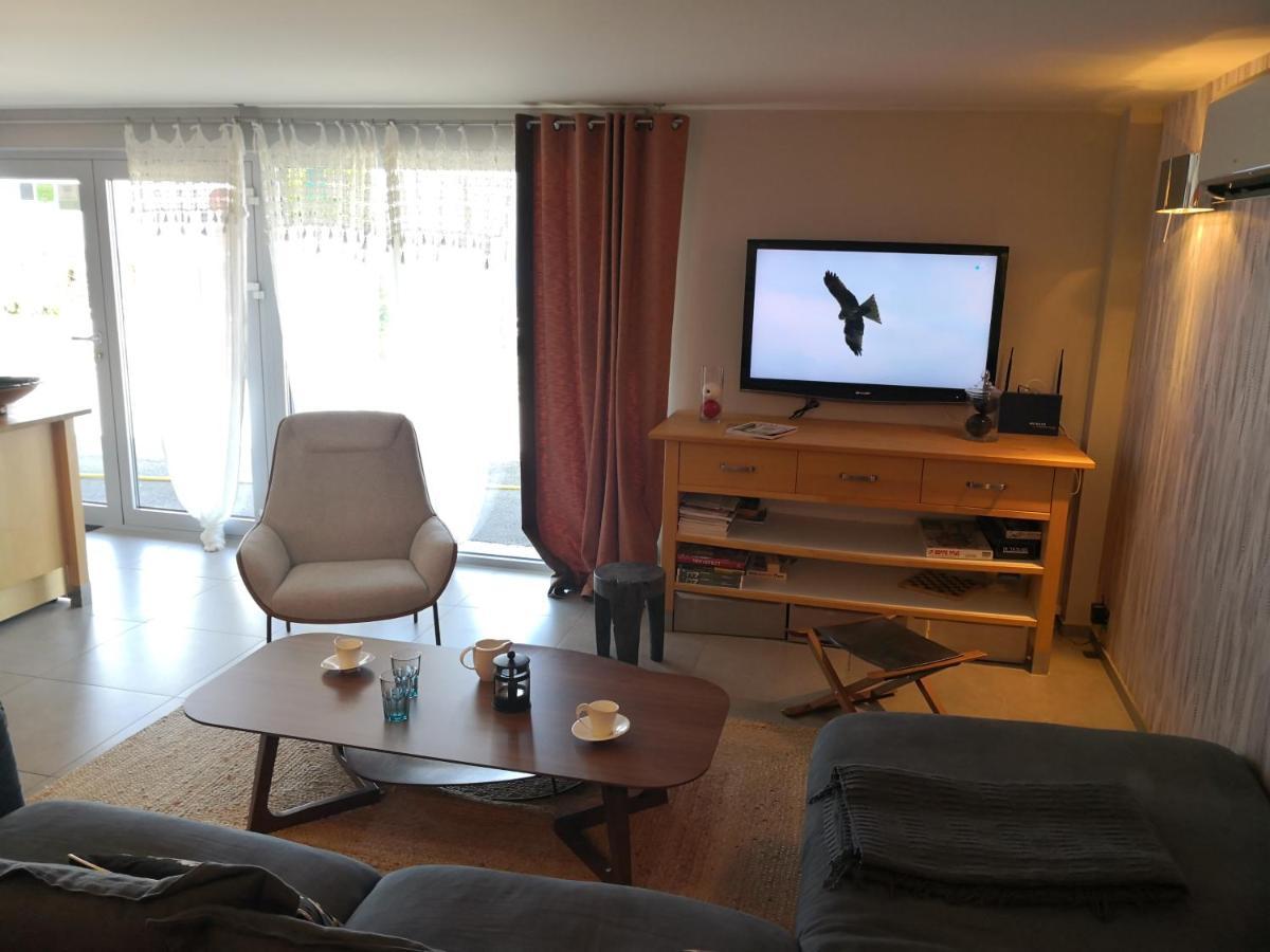 Le Clos Du Lac - Location De Chambres Veyrier-du-Lac Esterno foto