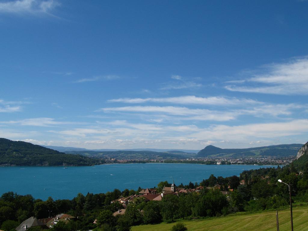 Le Clos Du Lac - Location De Chambres Veyrier-du-Lac Esterno foto
